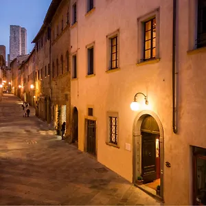 L'antico Pozzo 3* San Gimignano